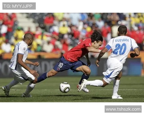 智利与洪都拉斯足球对决精彩回顾与战术分析